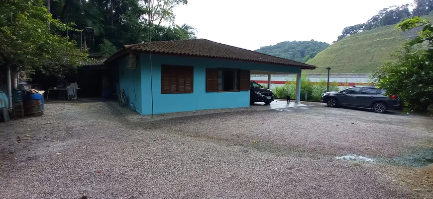 Foto 1 de Casa com 3 Quartos à venda, 1000m² em São Pedro, Brusque