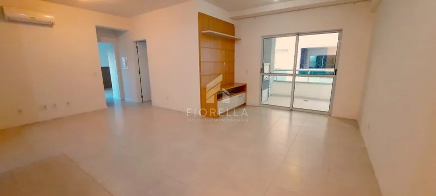 Foto 1 de Apartamento com 2 Quartos à venda, 98m² em Barreiros, São José