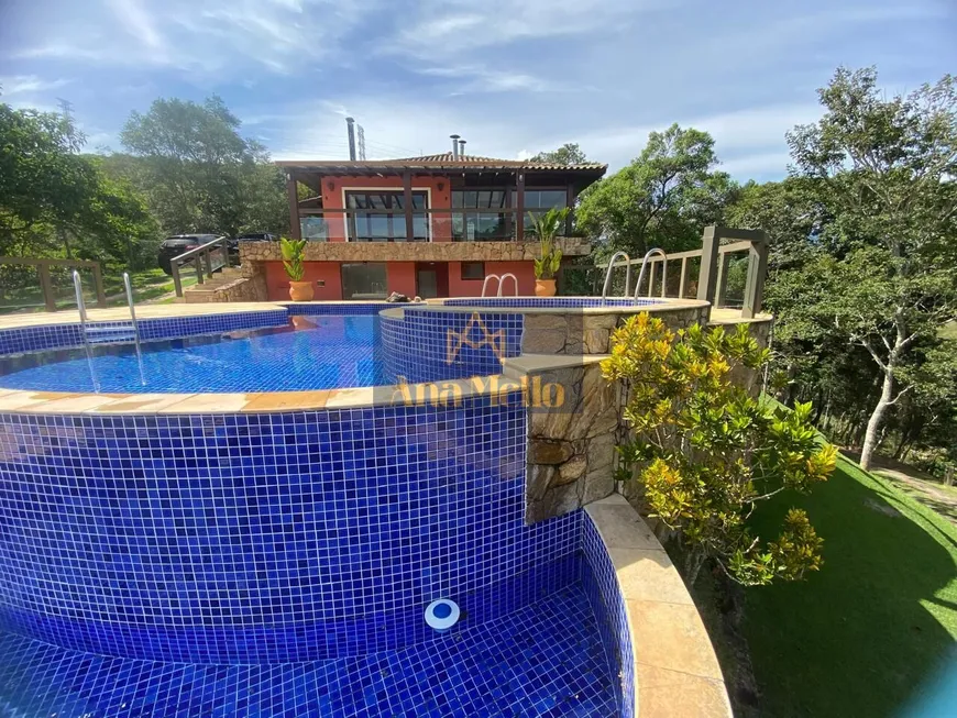 Foto 1 de Casa com 4 Quartos à venda, 379m² em Itaipava, Petrópolis