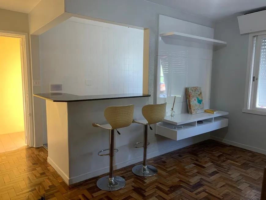 Foto 1 de Apartamento com 1 Quarto à venda, 45m² em Vila Jardim, Porto Alegre