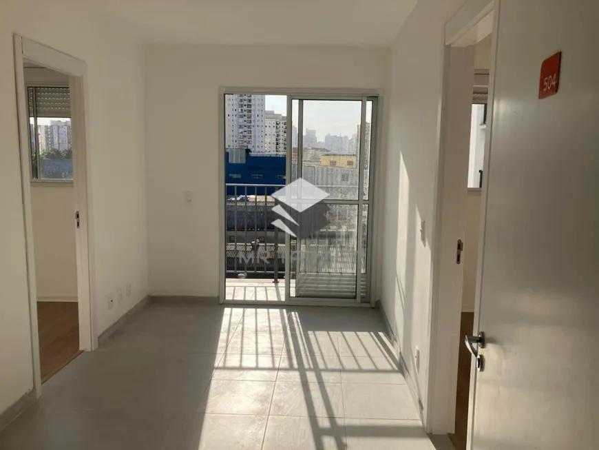 Foto 1 de Apartamento com 2 Quartos para alugar, 39m² em Cambuci, São Paulo