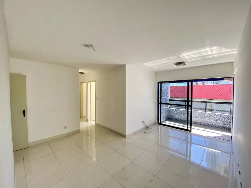 Foto 1 de Apartamento com 3 Quartos à venda, 75m² em Candeias Jaboatao, Jaboatão dos Guararapes