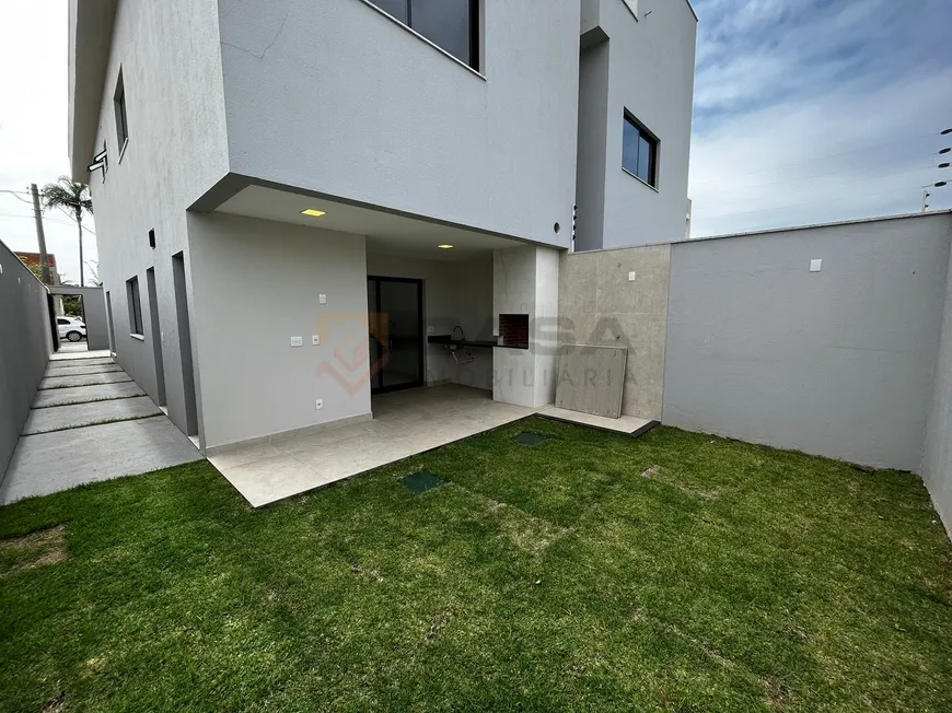 Foto 1 de Casa com 3 Quartos à venda, 154m² em Manguinhos, Serra