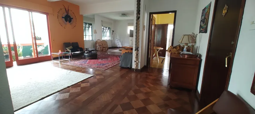 Foto 1 de Apartamento com 4 Quartos para alugar, 250m² em Higienópolis, São Paulo