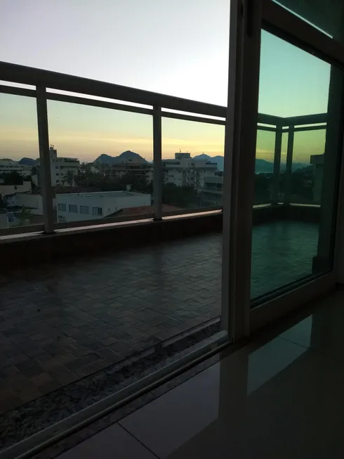 Foto 1 de Apartamento com 2 Quartos à venda, 65m² em São Francisco, Niterói