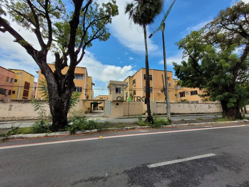 Foto 1 de Apartamento com 3 Quartos à venda, 110m² em Vila União, Fortaleza