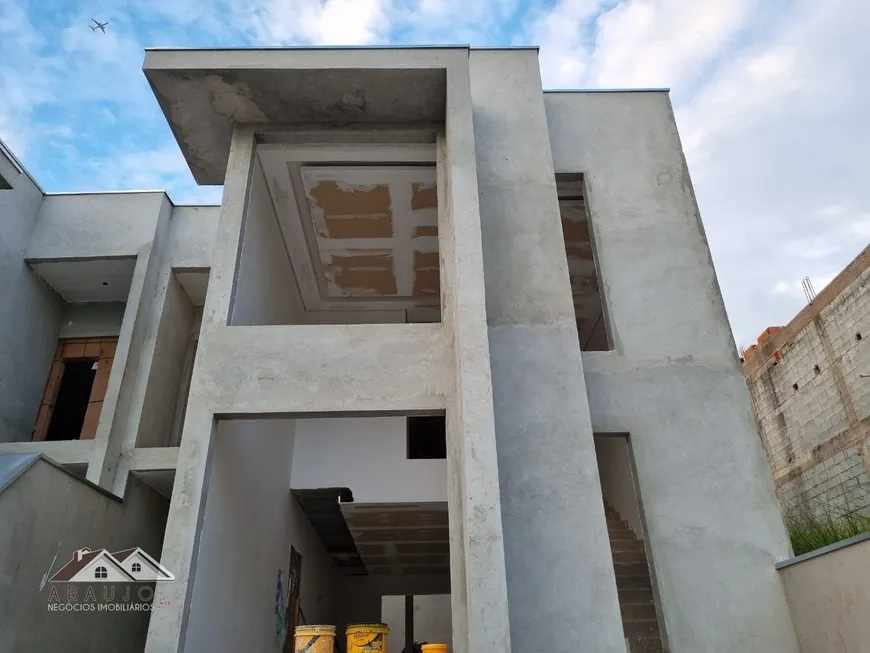 Foto 1 de Casa com 3 Quartos à venda, 145m² em Laranjeiras, Caieiras