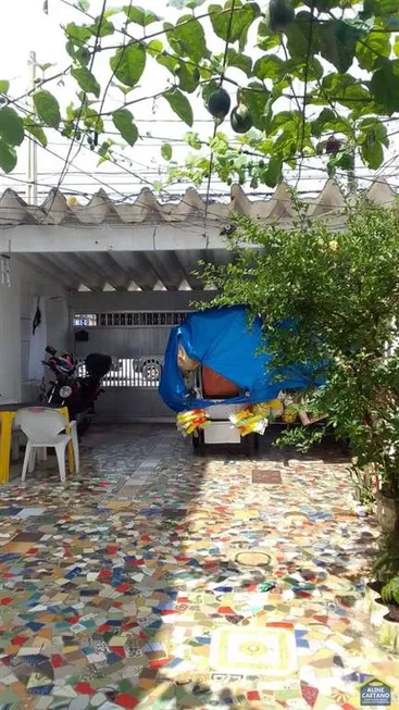 Foto 1 de Casa com 2 Quartos à venda, 90m² em Vila Caicara, Praia Grande