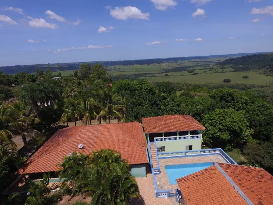 Foto 1 de Fazenda/Sítio com 6 Quartos à venda, 800m² em Jardim Florenca, Marília