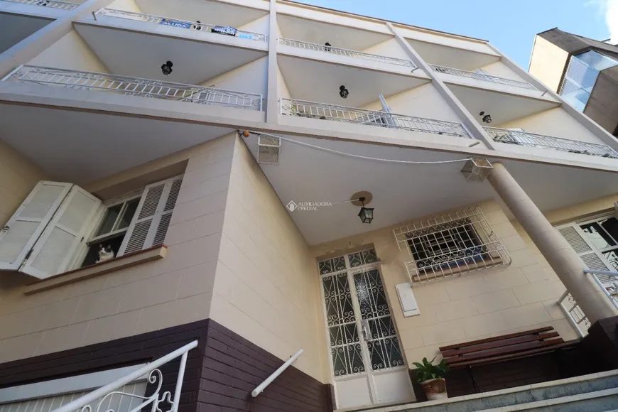 Foto 1 de Apartamento com 2 Quartos à venda, 70m² em Moinhos de Vento, Porto Alegre