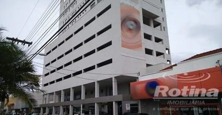 Foto 1 de Sala Comercial para alugar, 22m² em Osvaldo Rezende, Uberlândia