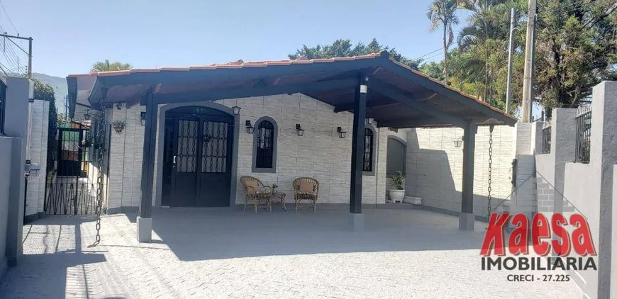 Foto 1 de Casa com 2 Quartos à venda, 189m² em Vila Helena, Atibaia