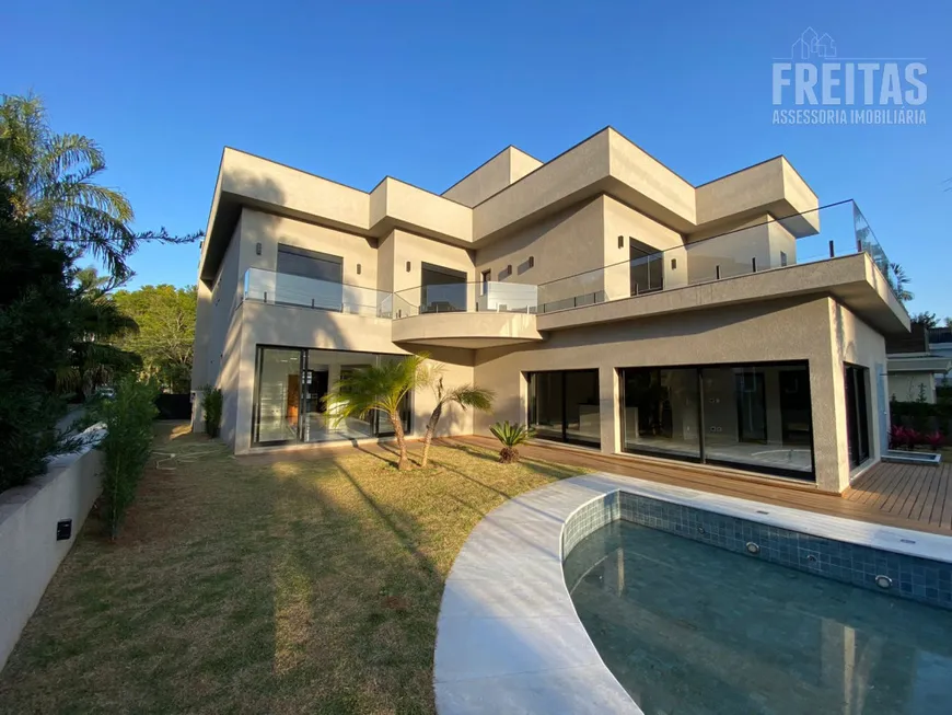 Foto 1 de Casa de Condomínio com 5 Quartos para venda ou aluguel, 750m² em Tamboré, Santana de Parnaíba