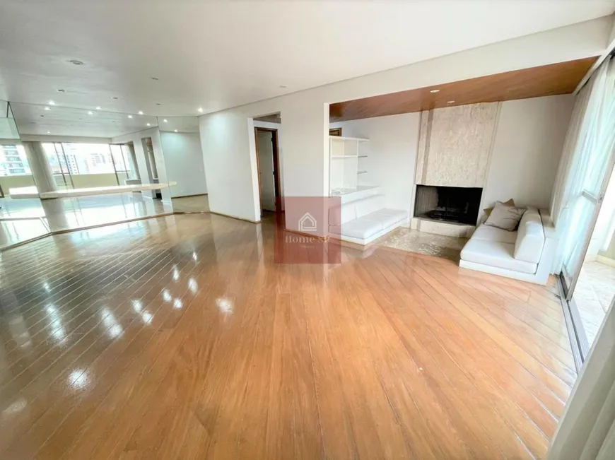 Foto 1 de Apartamento com 3 Quartos à venda, 170m² em Moema, São Paulo