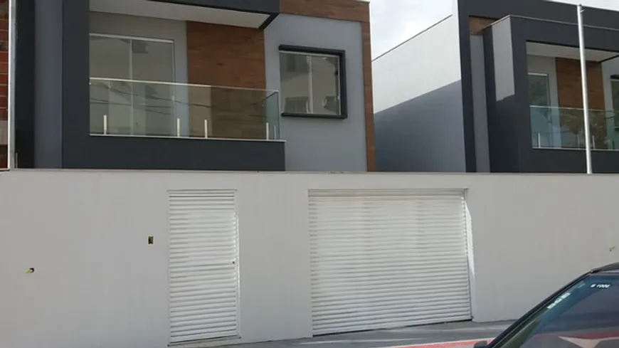 Foto 1 de Casa com 3 Quartos à venda, 108m² em Colina de Laranjeiras, Serra
