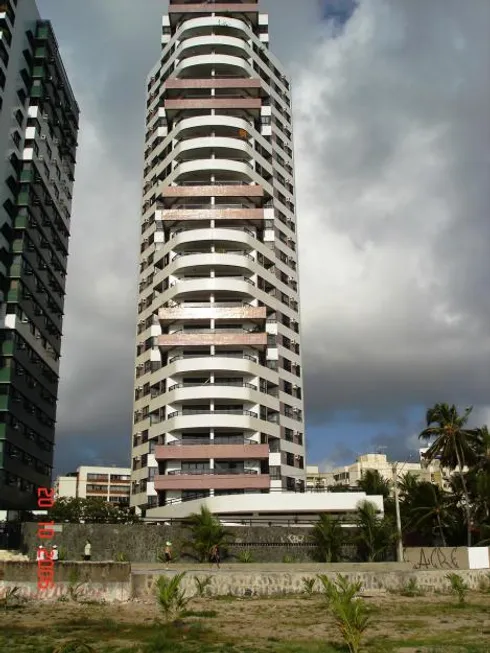 Foto 1 de Apartamento com 4 Quartos à venda, 140m² em Candeias, Jaboatão dos Guararapes