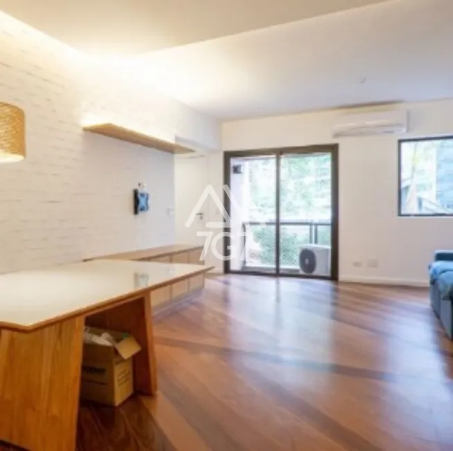 Foto 1 de Apartamento com 3 Quartos à venda, 123m² em Itaim Bibi, São Paulo