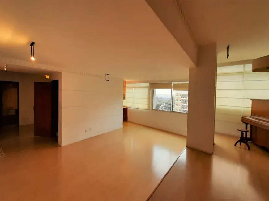 Foto 1 de Apartamento com 3 Quartos à venda, 216m² em Alto Da Boa Vista, São Paulo