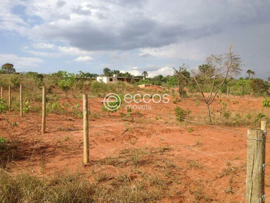 Foto 1 de Fazenda/Sítio à venda, 4000m² em Zona Rural, Uberlândia