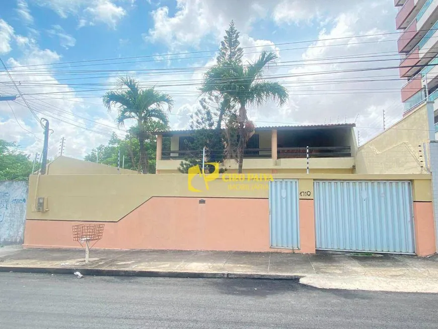 Foto 1 de Casa com 5 Quartos para venda ou aluguel, 300m² em Engenheiro Luciano Cavalcante, Fortaleza