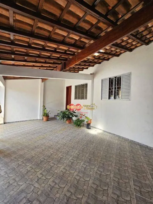 Foto 1 de Casa com 2 Quartos à venda, 220m² em Jardim Palladino, Itatiba