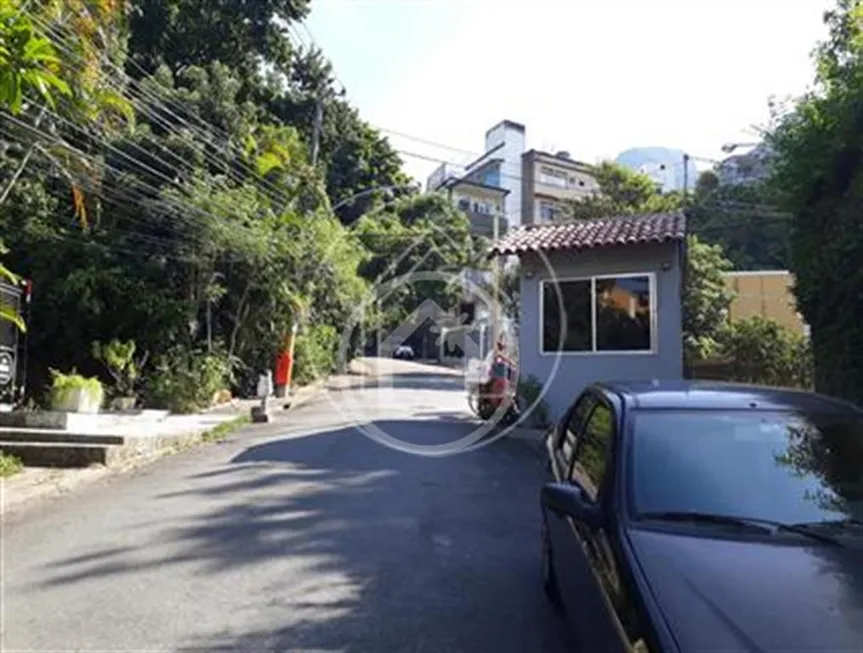 Foto 1 de Lote/Terreno à venda, 396m² em Grajaú, Rio de Janeiro