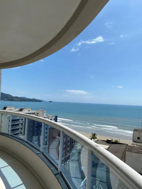 Foto 1 de Apartamento com 4 Quartos à venda, 351m² em Meia Praia, Itapema