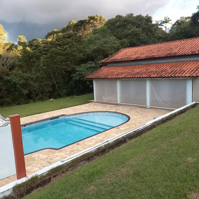 Foto 1 de Fazenda/Sítio com 4 Quartos à venda, 7000m² em Pirucaia, Mairiporã