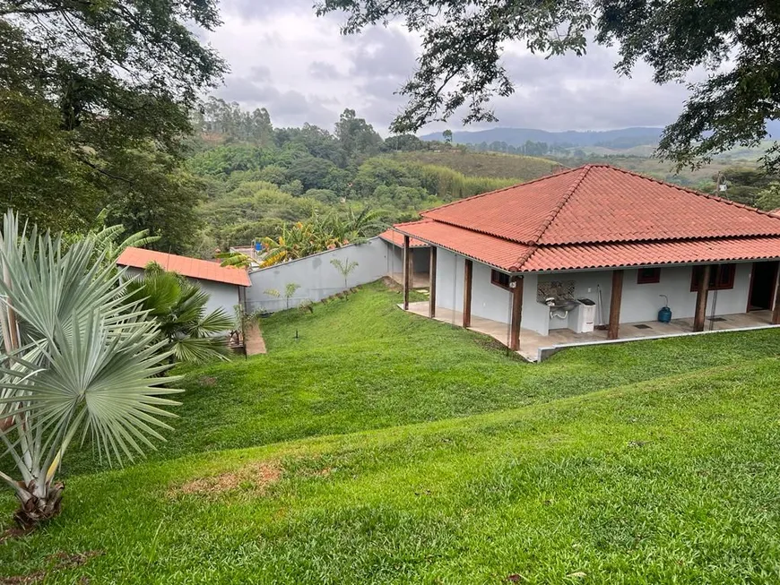 Foto 1 de Fazenda/Sítio com 2 Quartos à venda, 1000m² em Rio Acima, São João Del Rei
