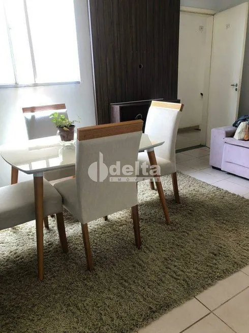 Foto 1 de Apartamento com 2 Quartos à venda, 48m² em Santa Mônica, Uberlândia