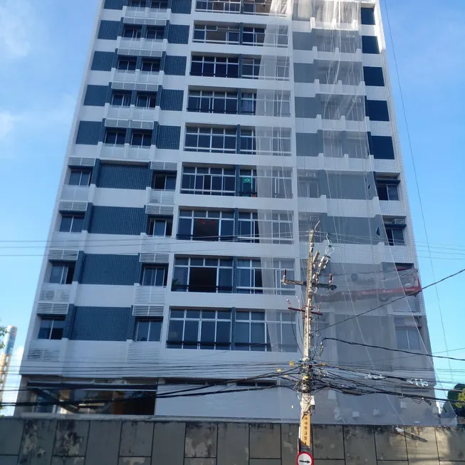 Foto 1 de Apartamento com 3 Quartos à venda, 75m² em Derby, Recife