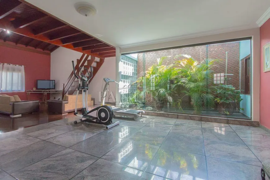 Foto 1 de Casa com 4 Quartos à venda, 301m² em Parque Novo Oratorio, Santo André