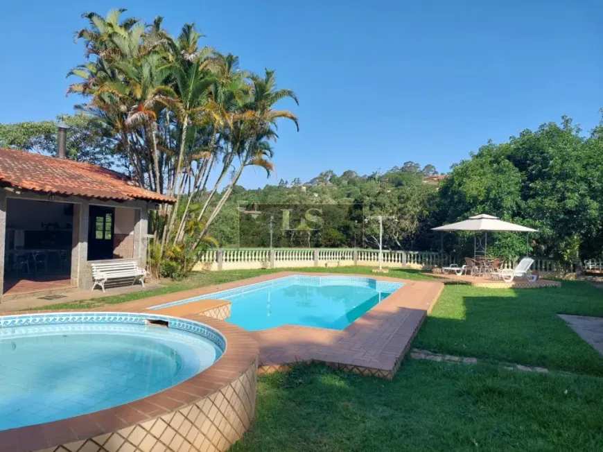 Foto 1 de Fazenda/Sítio com 7 Quartos para alugar, 2900m² em Saboó, São Roque