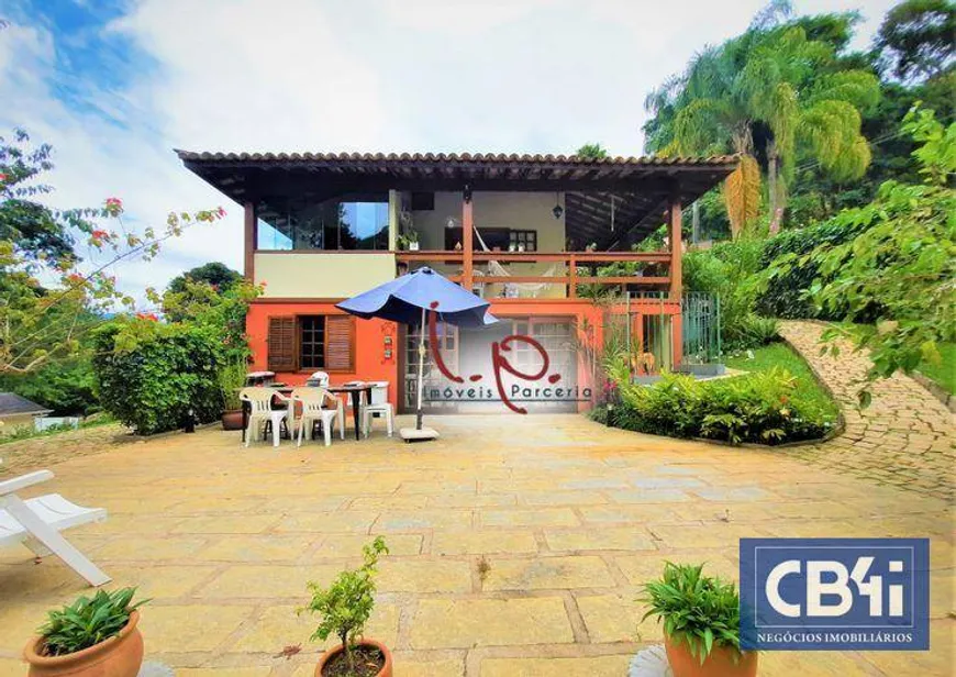 Foto 1 de Casa de Condomínio com 4 Quartos à venda, 200m² em Itaipava, Petrópolis