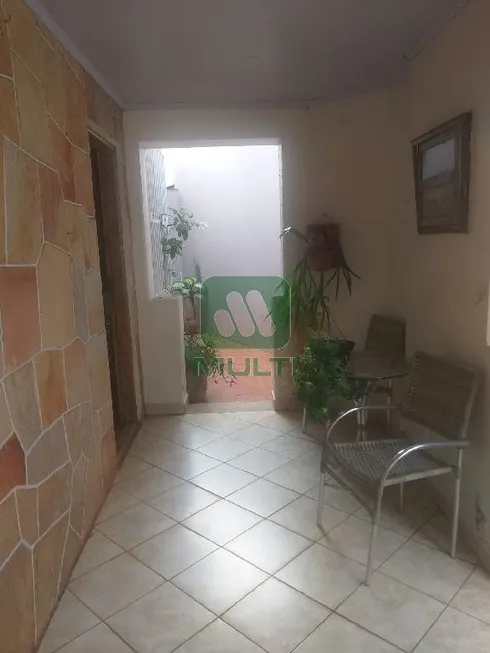 Foto 1 de Casa com 3 Quartos à venda, 200m² em Fundinho, Uberlândia