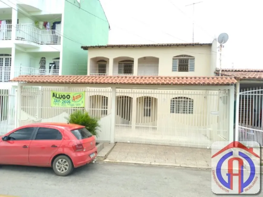 Foto 1 de Sobrado com 4 Quartos para alugar, 200m² em Recanto das Emas, Brasília