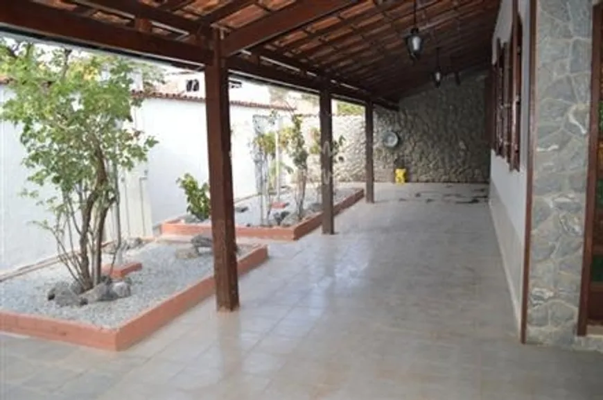 Foto 1 de Casa com 3 Quartos à venda, 148m² em Centro, Esmeraldas