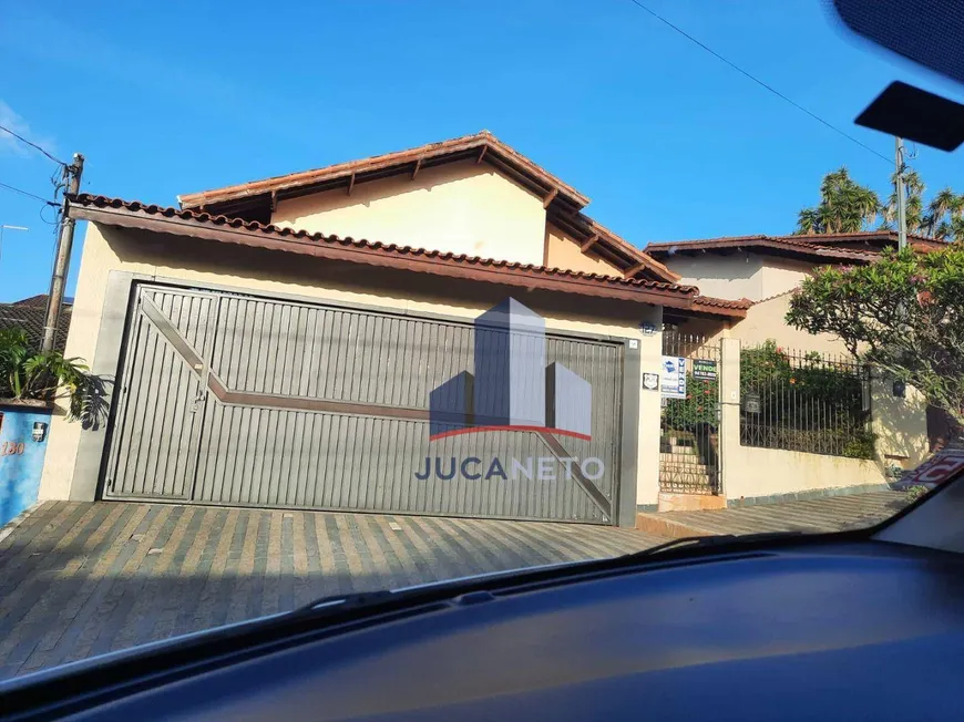 Foto 1 de Casa com 3 Quartos à venda, 190m² em Tecelao, Ribeirão Pires