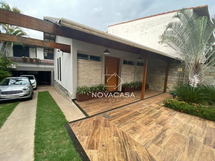 Foto 1 de Casa com 4 Quartos à venda, 360m² em Itapoã, Belo Horizonte