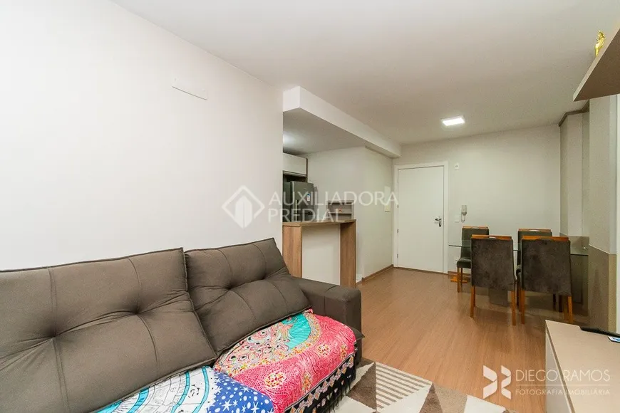 Foto 1 de Apartamento com 2 Quartos à venda, 61m² em Jardim Lindóia, Porto Alegre