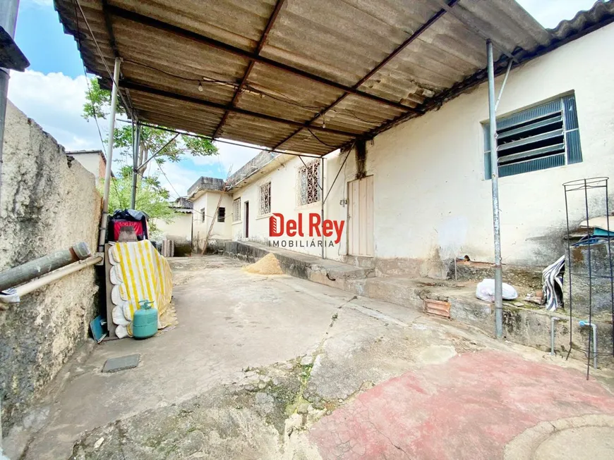 Foto 1 de Casa com 2 Quartos à venda, 330m² em Caiçaras, Belo Horizonte