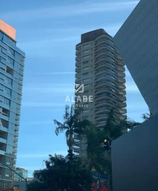 Foto 1 de Apartamento com 1 Quarto à venda, 48m² em Vila Olímpia, São Paulo