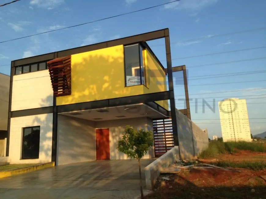 Foto 1 de Casa de Condomínio com 3 Quartos à venda, 260m² em Vila Oliveira, Mogi das Cruzes