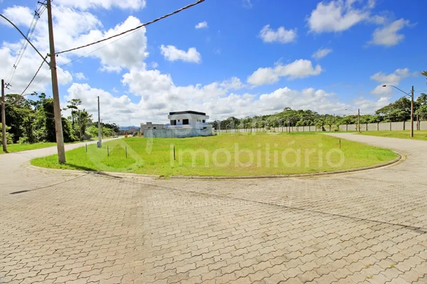 Foto 1 de Lote/Terreno à venda, 418m² em , Peruíbe