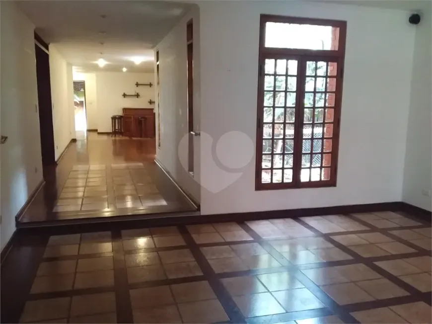 Foto 1 de Sobrado com 4 Quartos à venda, 500m² em Jardim Paulista, São Paulo