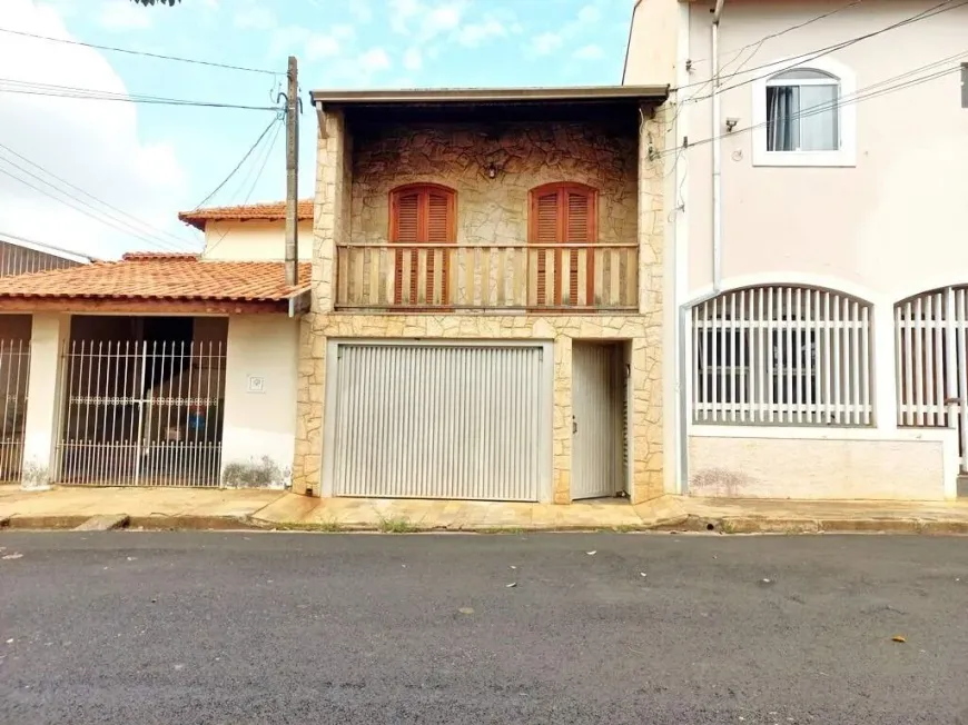 Foto 1 de Casa com 2 Quartos para alugar, 146m² em Vila Fascina, Limeira