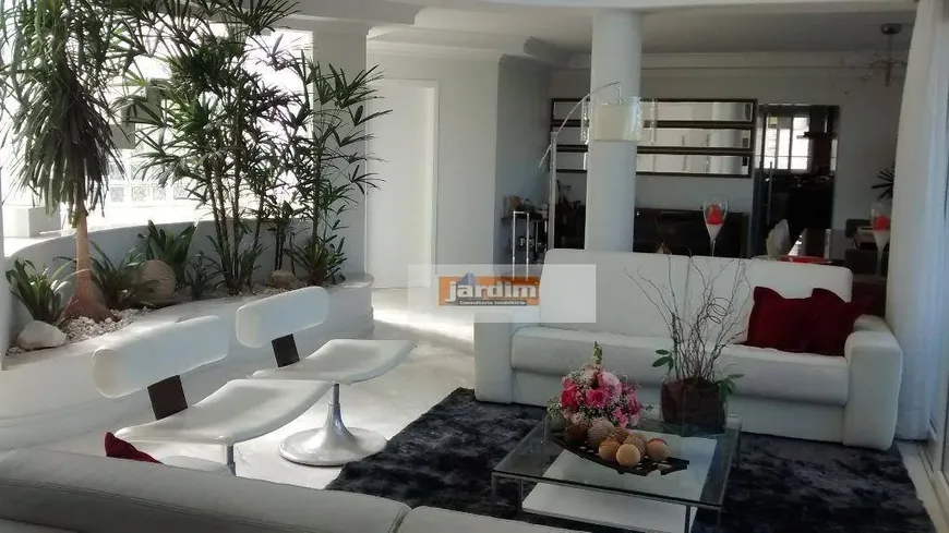 Foto 1 de Casa de Condomínio com 5 Quartos à venda, 560m² em Parque Terra Nova II, São Bernardo do Campo