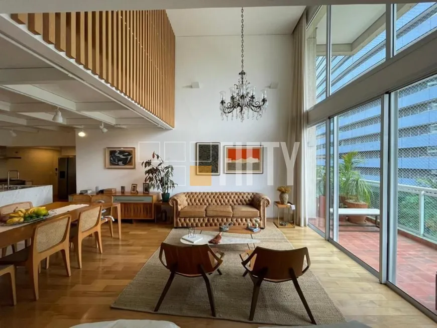 Foto 1 de Apartamento com 3 Quartos à venda, 230m² em Cidade Monções, São Paulo