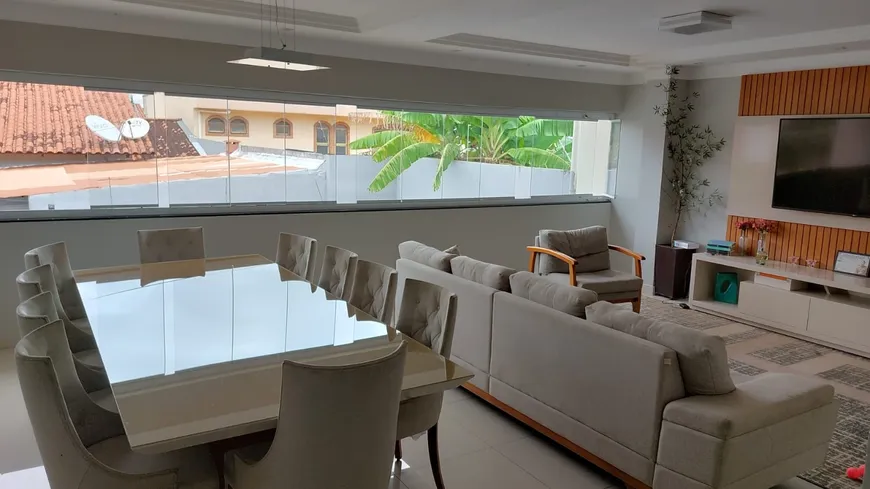 Foto 1 de Casa com 4 Quartos à venda, 400m² em Setor Jaó, Goiânia