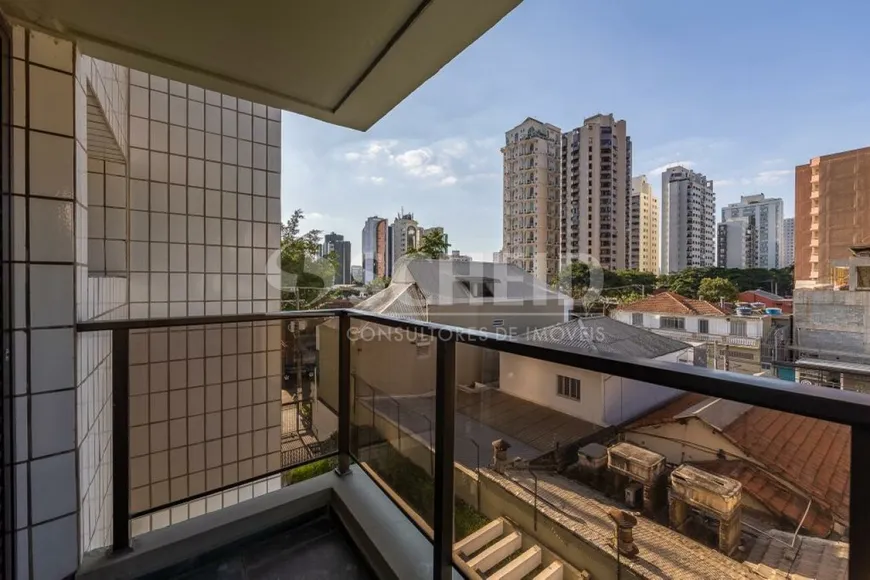 Foto 1 de Apartamento com 4 Quartos à venda, 210m² em Campo Belo, São Paulo